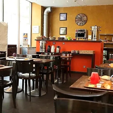 Vintage & Budget Hotel