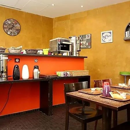 Vintage & Budget Hotel