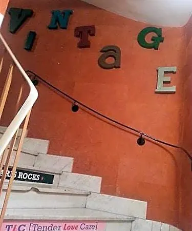 Vintage & Budget 2*