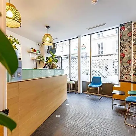 Vintage & Budget Hotel 2*