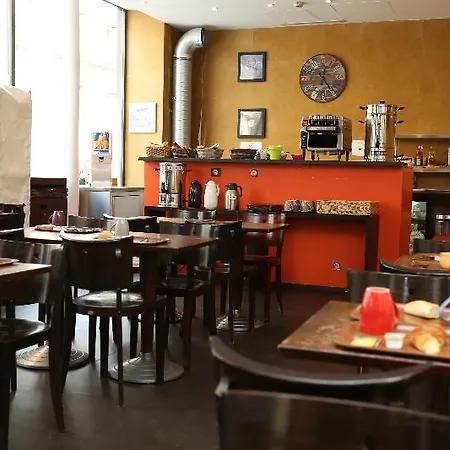 Vintage Hostel & Budget Hotel Hotel 2*