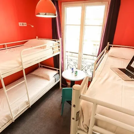 Vintage Hostel & Budget Hotel
